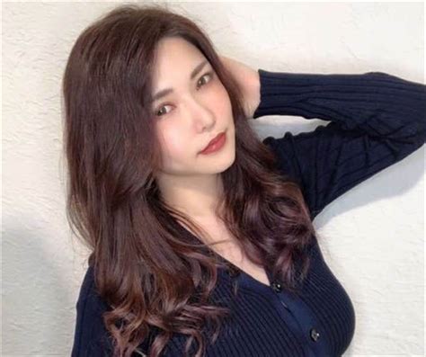 沖田杏梨 結婚|「人類最強Body」新身分曝光 36歲變女團C位畫面震撼